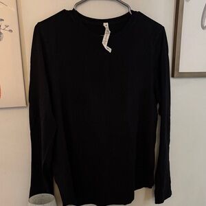 Lululemon Black Long Sleeve Shirt